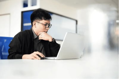 Local vs offshore full‑stack developer: How to source high demand roles effectively